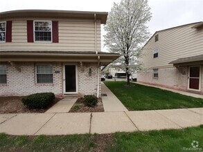 Building Photo - 154 Princeton Dr