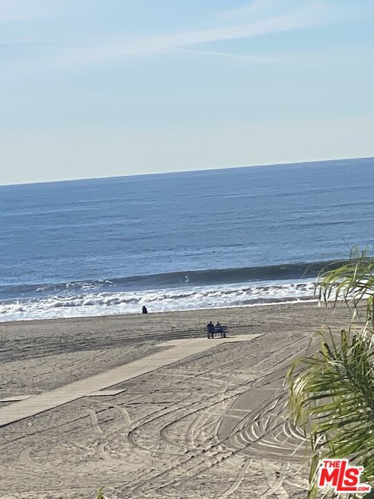 723 Palisades Beach Rd Unit 318, Santa Monica, CA 90402 Condo for
