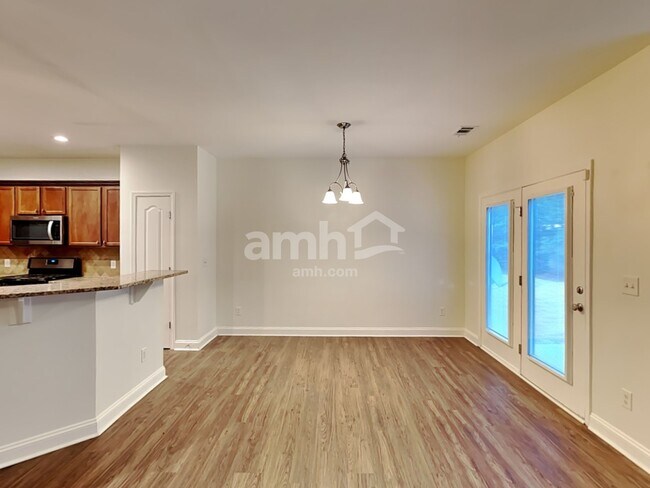 Building Photo - 2472 Kinglet Court
