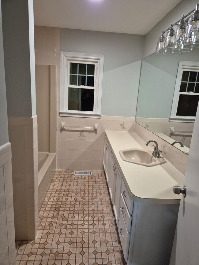 Foto del edificio - Newly renovated 3BR House