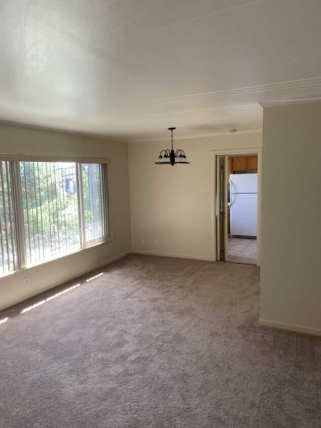 Dining Room - 1051 Whipple Ave