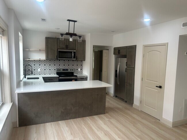 Foto del edificio - 7232 Wise Ave