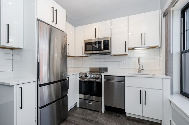 Foto del edificio - 7645 N Sheridan Rd