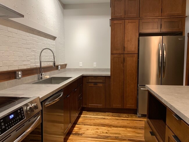 Building Photo - 223 Lisbon St