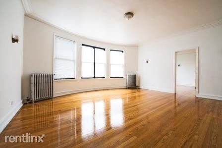 Foto del edificio - 654 N Pine Ave