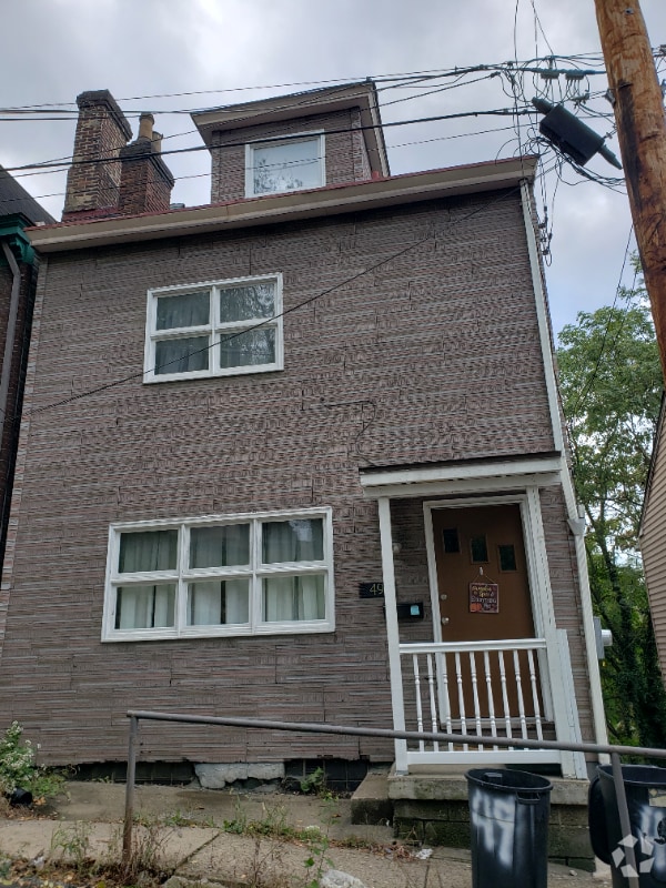 Southside Slopes Apartments for Rent with Hardwood Floors Pittsburgh, PA 5 Rentals