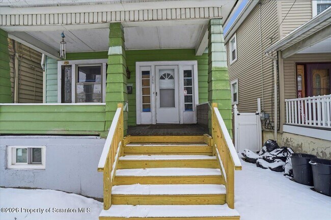 Foto del edificio - 239 Division St