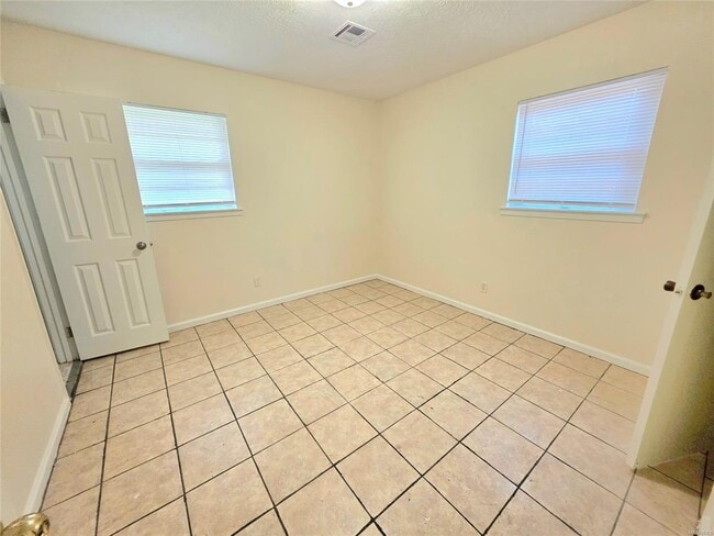 Foto del edificio - 408 Briarbrook Dr