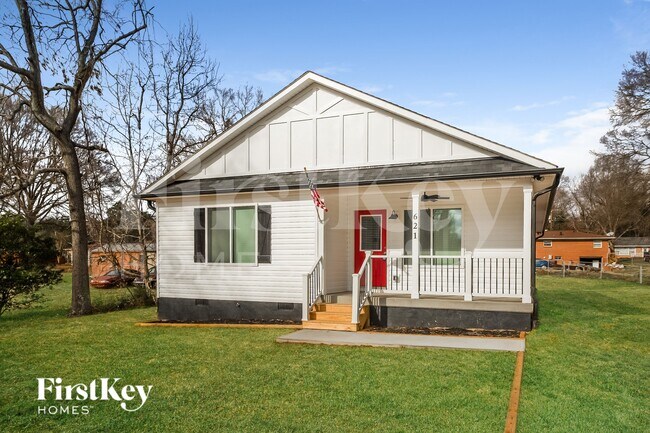 Foto del edificio - 621 E Mills Dr