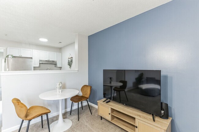 Foto del edificio - 3516 Carlson Bay Ct