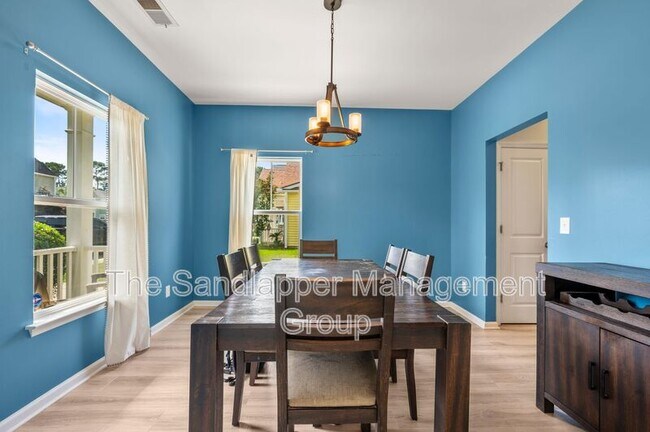 Foto del edificio - 7430 Northgate Dr