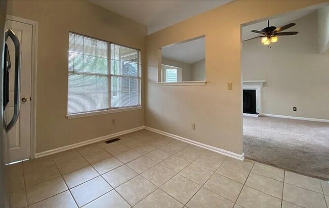 Foto del edificio - Charming Cul-de-Sac Retreat with Spacious Living & Private Backyard in Columbia, SC