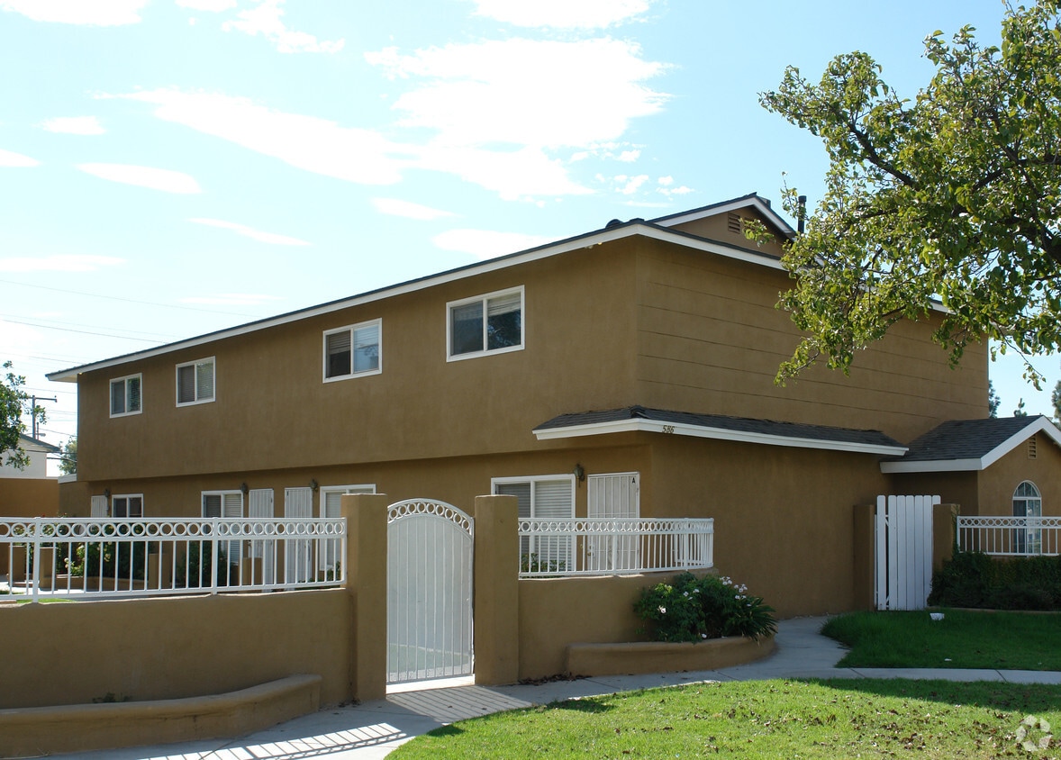 Primary Photo - 586 Penrose Dr