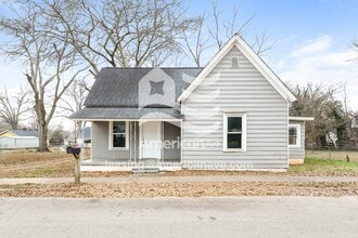 Building Photo - 309 H St