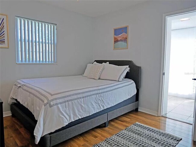 Building Photo - 2855 52nd Ln N