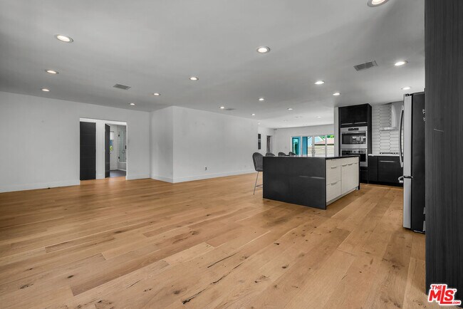 Foto del edificio - 5318 Bellaire Ave