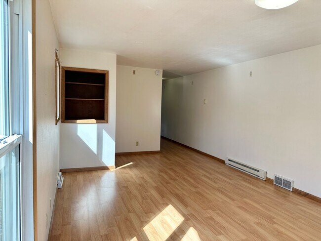 Foto del edificio - 2 Bedroom 1.5 Bath Duplex - South Fargo