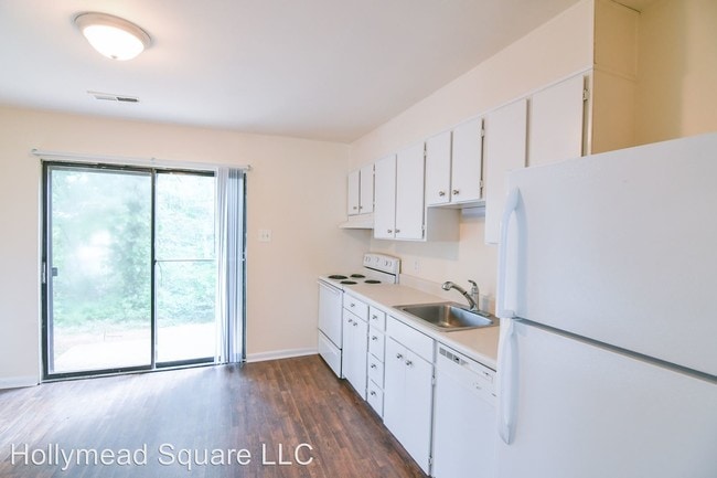 Building Photo - 2 br, 1.5 bath House - 1820 Charles Ct