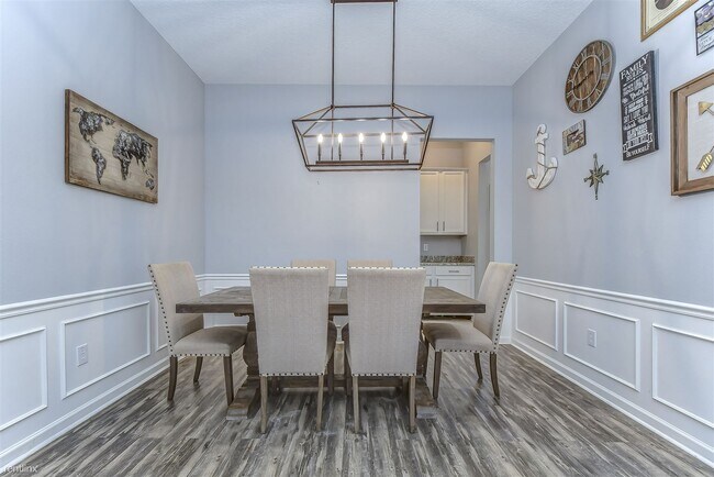 Building Photo - 4 br, 3 bath House - 5046 Silver Charm Ter