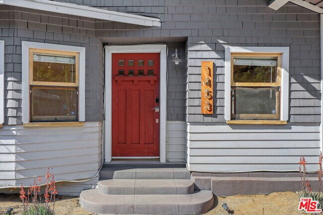 Foto del edificio - 1453 Hepner Ave