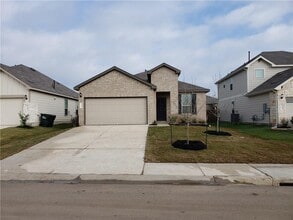 Building Photo - 1105 Cliffbrake Wy