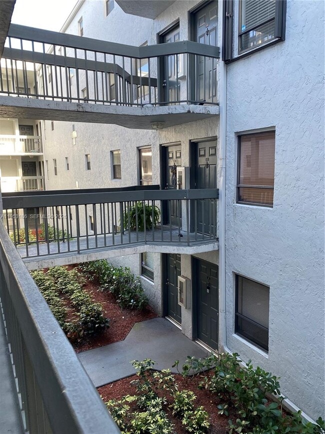 Foto del edificio - 1720 N Congress Ave