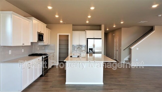 Building Photo - 1122 Baker Hts Lp