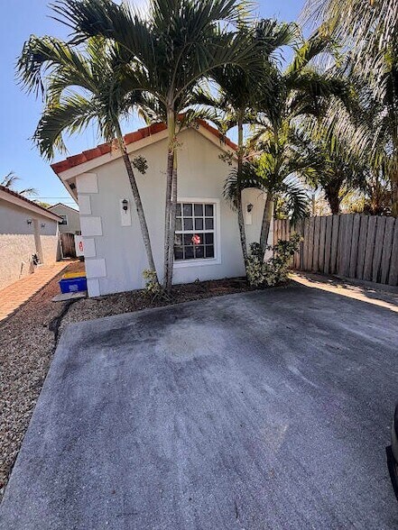 Photo - 4838 Cambridge Street Unit