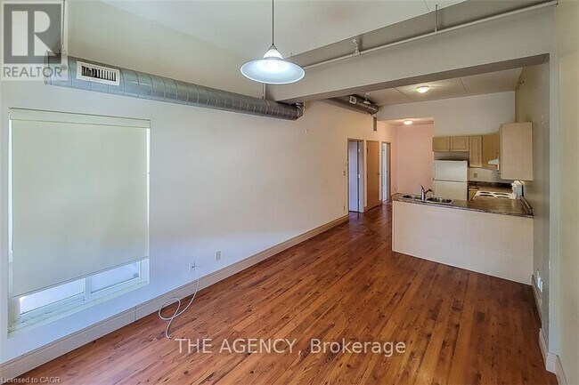 Building Photo - 150 Colborne St