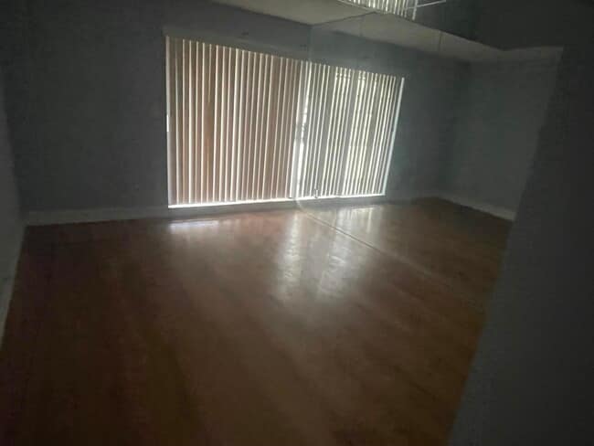 Building Photo - 6667 Racquet Club Dr