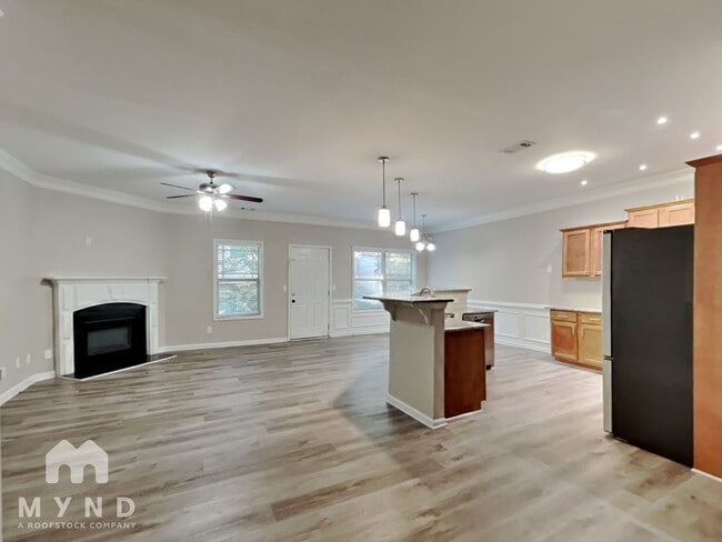 Building Photo - 1620 Chattahoochee Ct