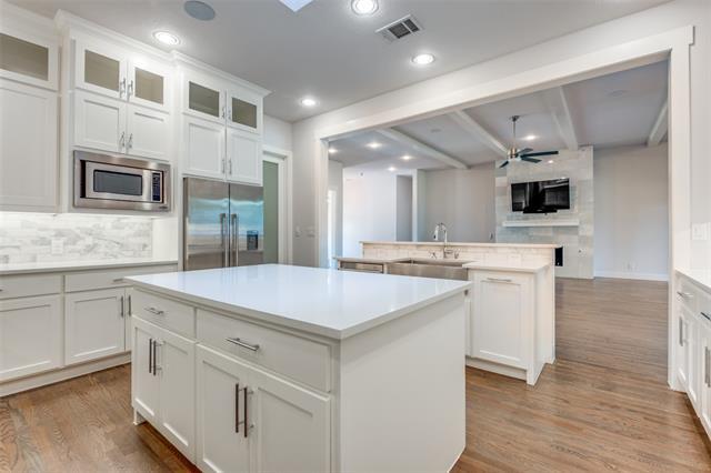 Foto del edificio - 10307 Betty Jane Ln