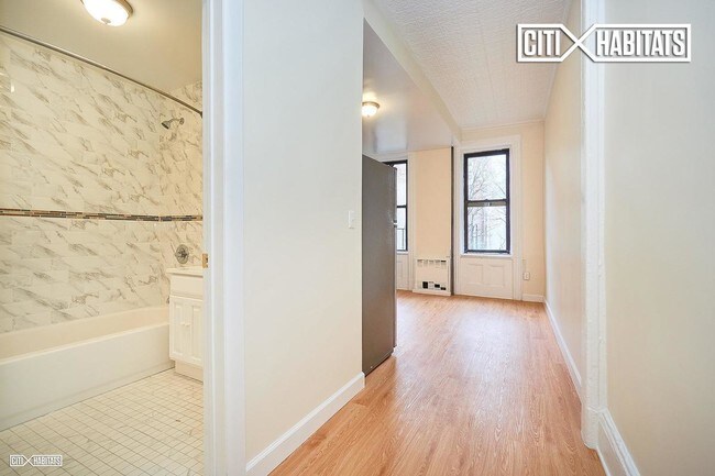 Foto del edificio - 605 Carlton Ave