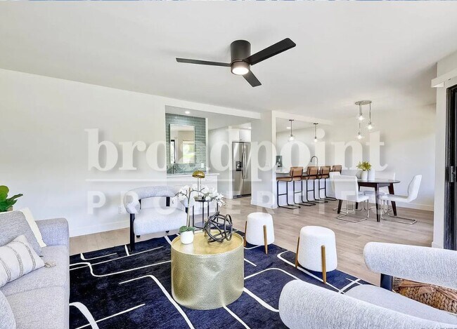 Building Photo - 2507 Navarra Dr