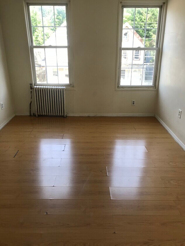 Front Room Bedr - 38 Simonson Pl
