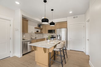 Building Photo - 1522 Quail Dr