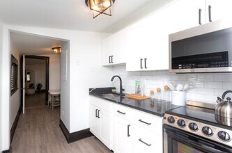 The Lyn at 608 Cathedral Street photo'