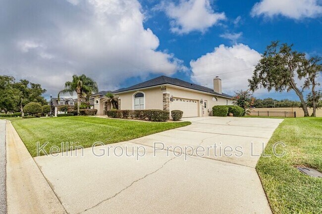 Foto del edificio - 1229 Lake Deeson Woods Ln