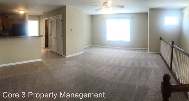 Building Photo - 1116-1120 Ekstam Dr