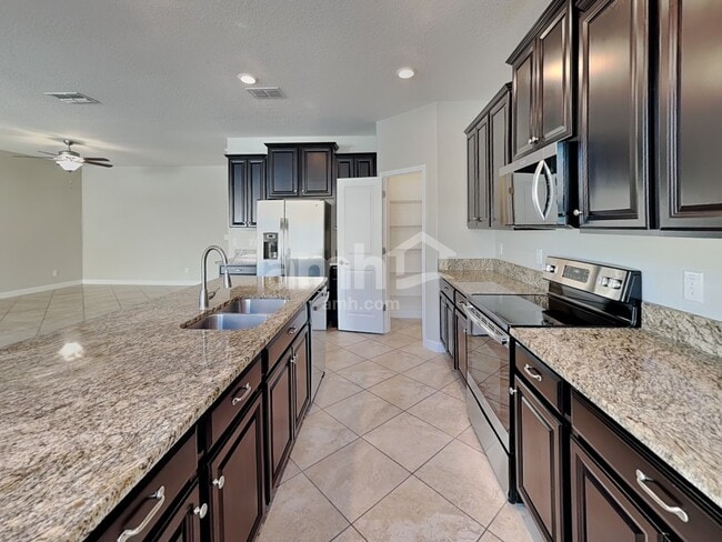 Foto del edificio - 11713 Winterset Cove Dr