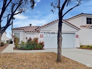 Building Photo - 1812 Sierra Valley Way