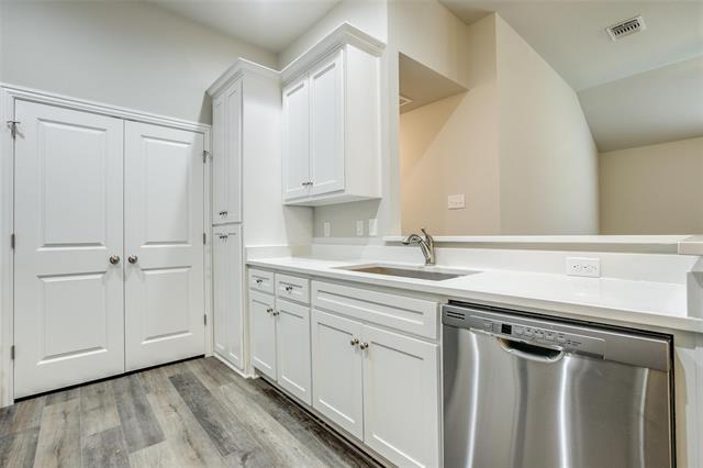 Building Photo - 2905 Cardinal Dr