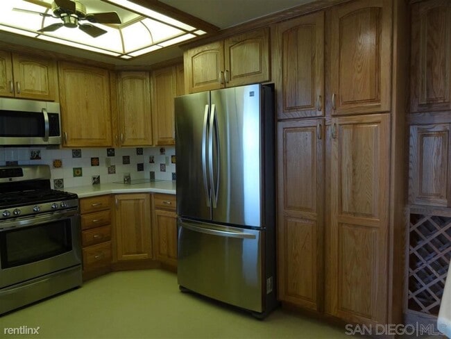 Building Photo - 3 br, 2 bath Townhome - 3918 Murray Hill R...