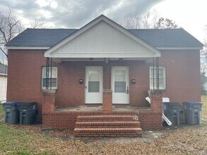 Building Photo - 513-515 Buick St