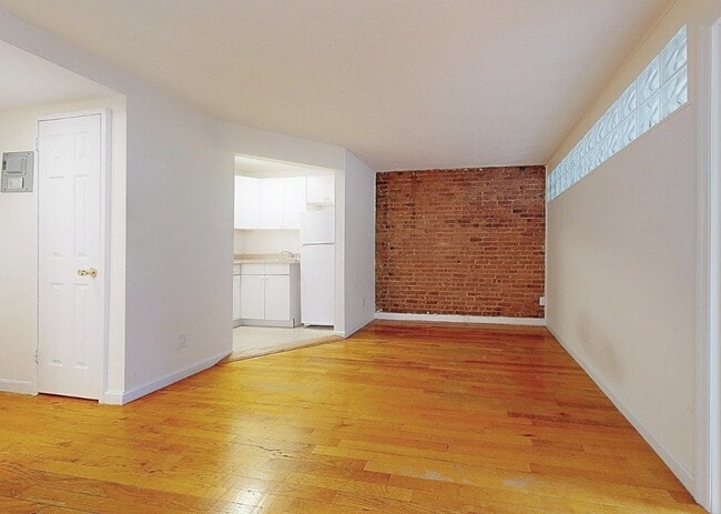 Foto del edificio - First Avenue