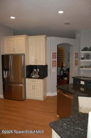 Foto del edificio - 751 Carriage Hill Rd
