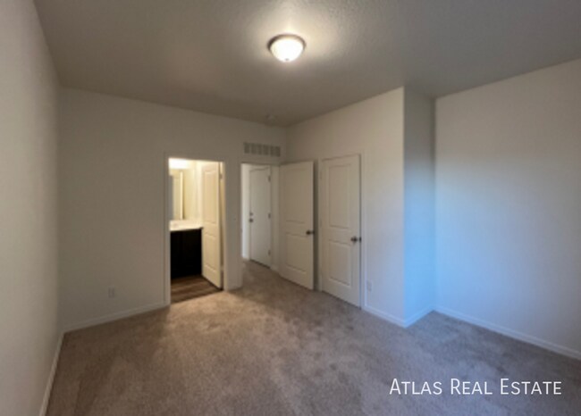 Foto del edificio - 231 N 201st Ave