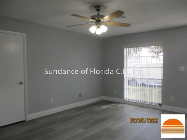 Building Photo - Osceola County   Fenced Yard
