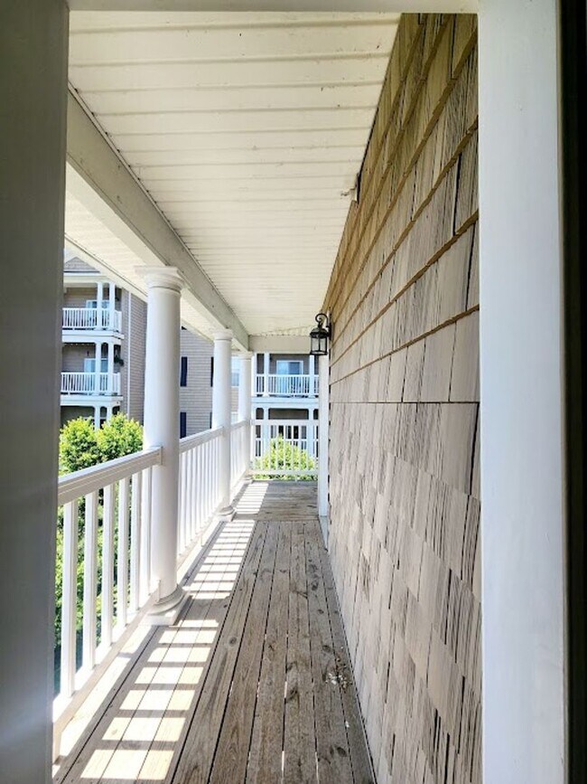 Foto del edificio - 2 Bedroom, 2 bath Condo Suncrest Village G...