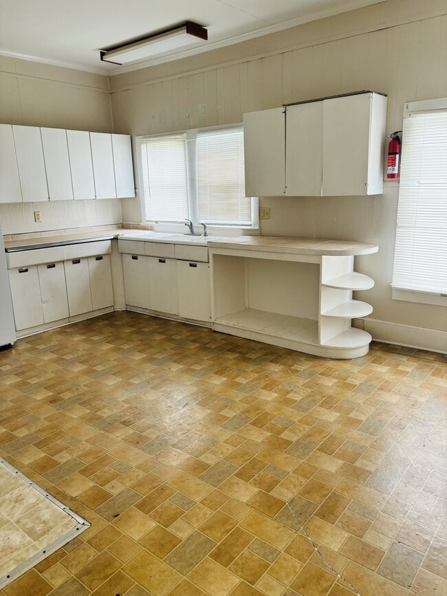 Foto del edificio - 208 Surrey St